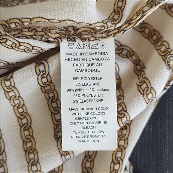 Michael Kors Chainlink Logo Cream/Gold V-neck Top - Picture 8 of 8